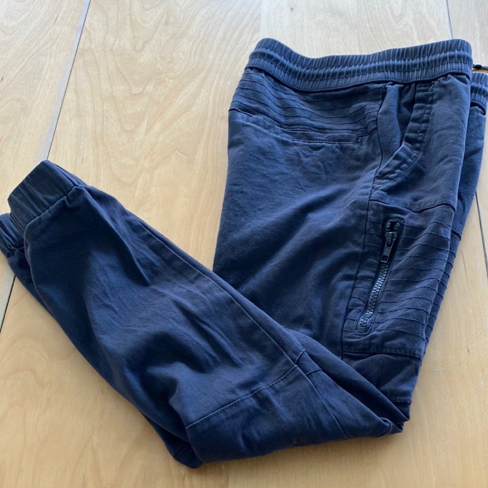 Ring of Fire Gray Casual‎ pants jogger